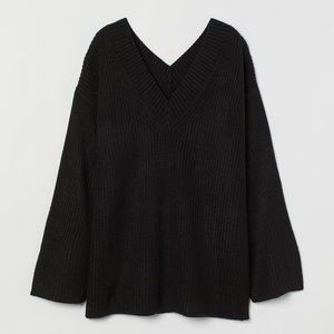 H&M V Neck Ribbed Black Sweater